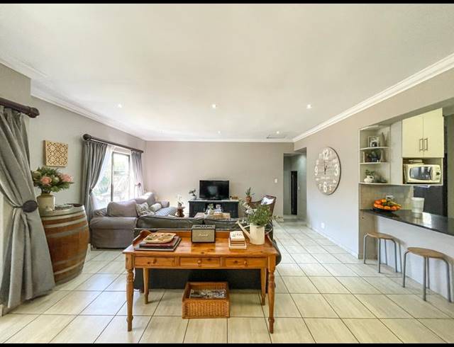 3 BEDROOM PROPERTY TO RENT IN MIDLANDS ESTATE